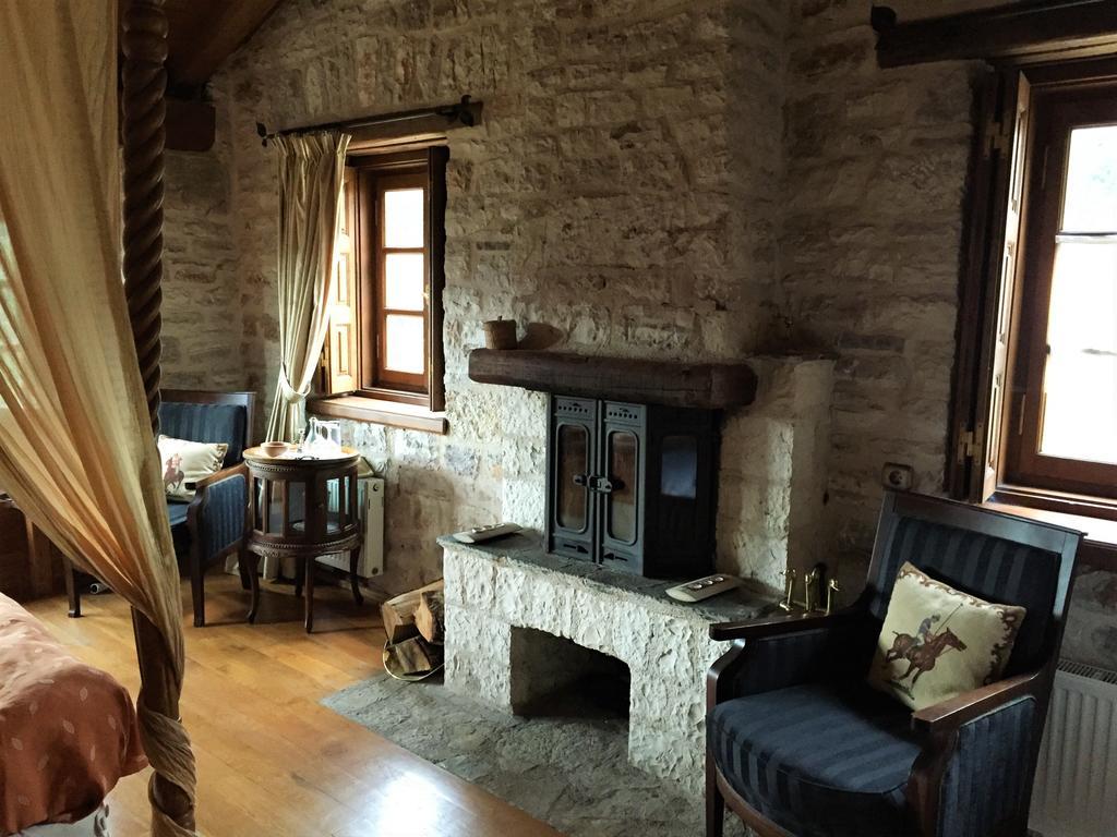 Old Inn Gorianádhes Eksteriør bilde